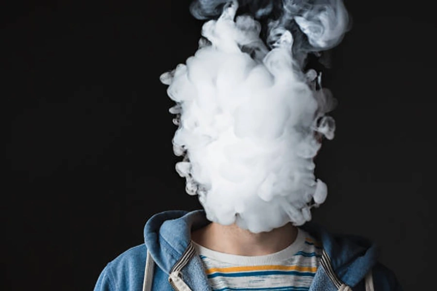 5 Langkah Kunci: Italia Memperketat Peraturan Vape tentang Vaping di Tempat Umum
